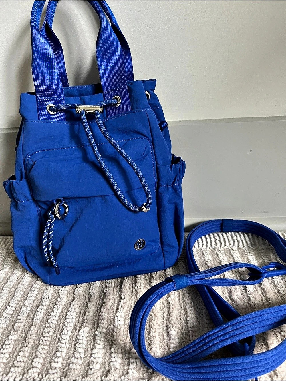 lululemon Convertible Drawstring Bucket Bag Mini 5L Blue Backpack